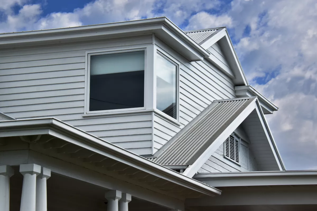 Flat Roof vs. Pitched Roof: Choose the Perfect Roof for You